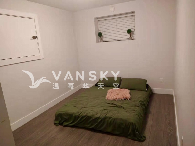 260318213348_main bedroom.jpg